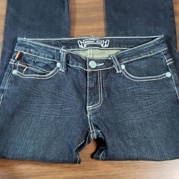 Robin's Jean SB8369 Studded Straight Leg Stitches - Picture 5 of 13